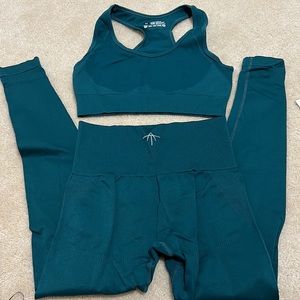 Teal Yoga Outfit
